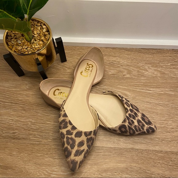 ✖️ SOLD ✖️Sam Edelman Circus Leopard Point Flats - Picture 3 of 4